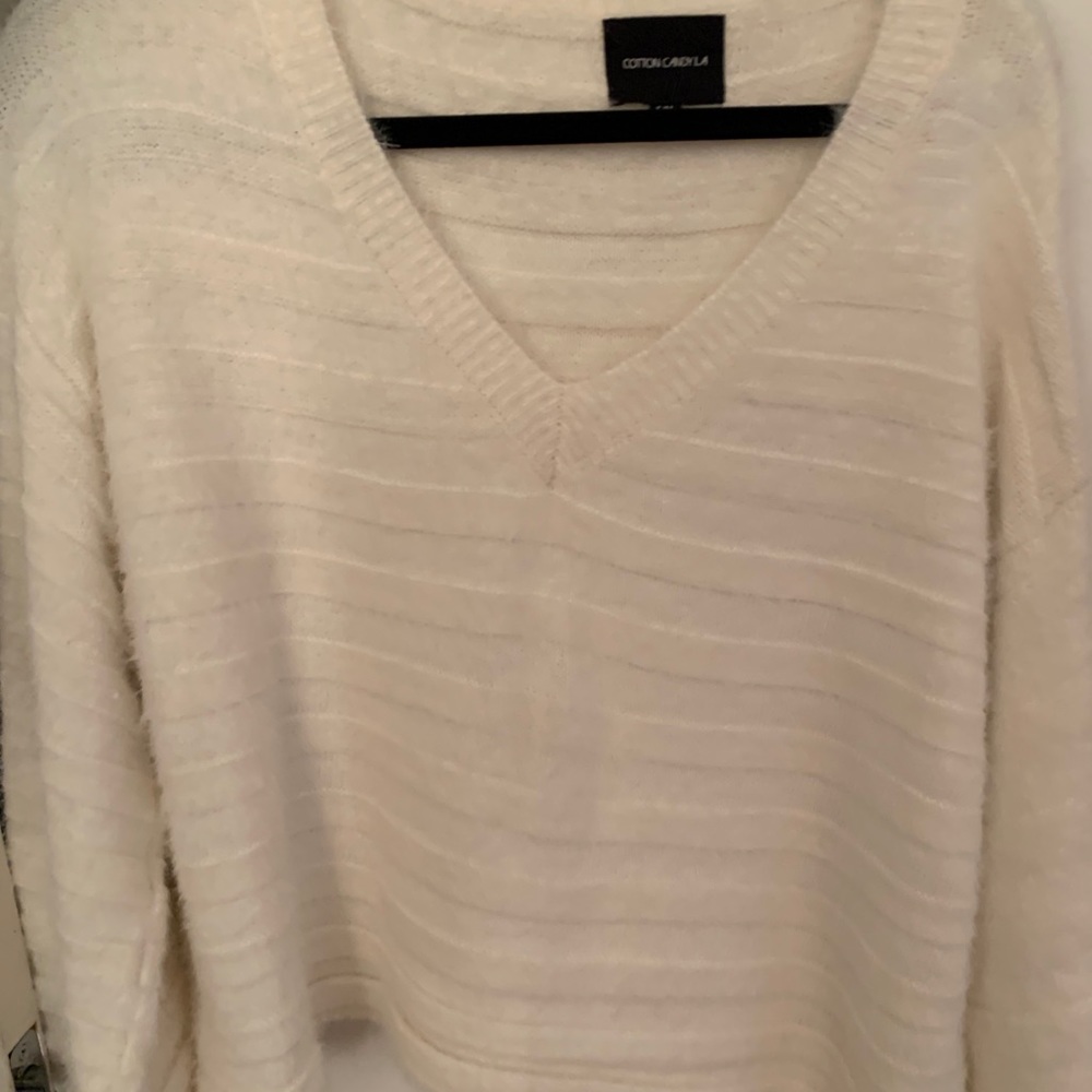 White Super Soft Sweater S/M